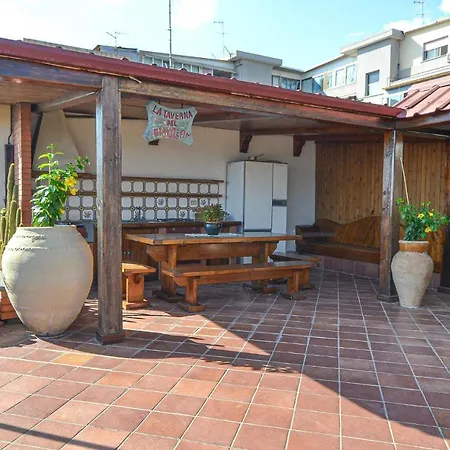 Bellavista Apartment *